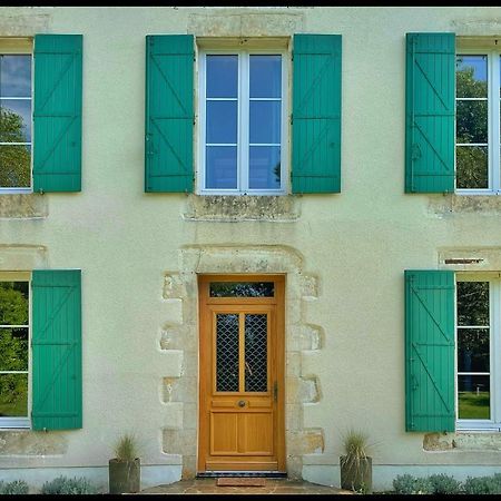 Bed and Breakfast Les maisons du bonheur à Château-Garnier Extérieur photo