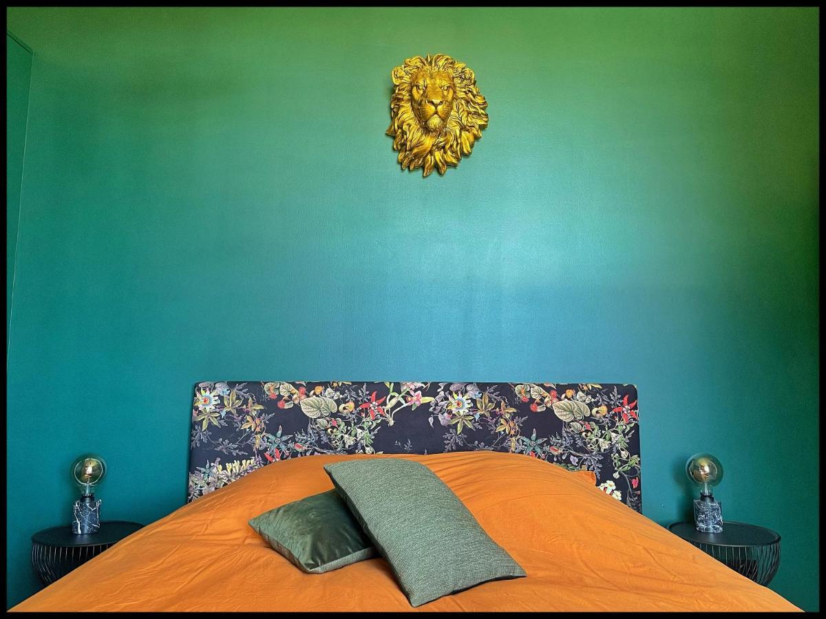 Bed and Breakfast Les maisons du bonheur à Château-Garnier Extérieur photo